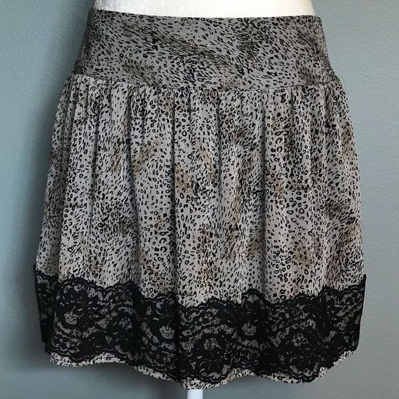 Charlotte Russe leopard print skirt - Picture 1 of 7